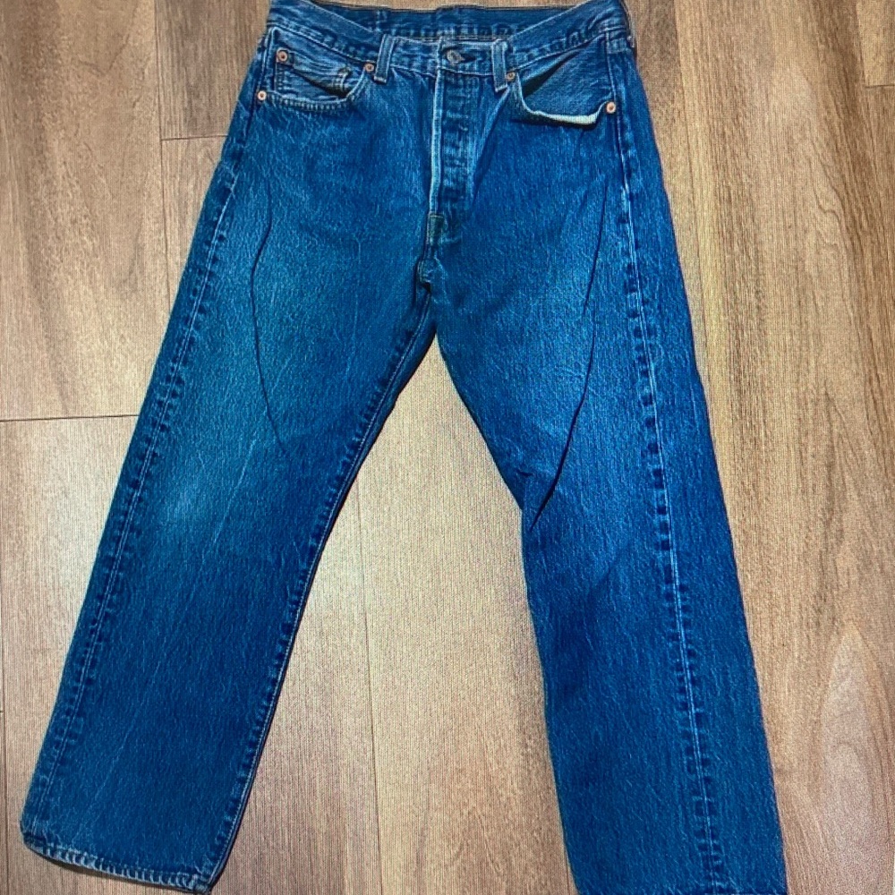 Levi's Men's Relaxed Fit Jeans in Classic Blue Denim
